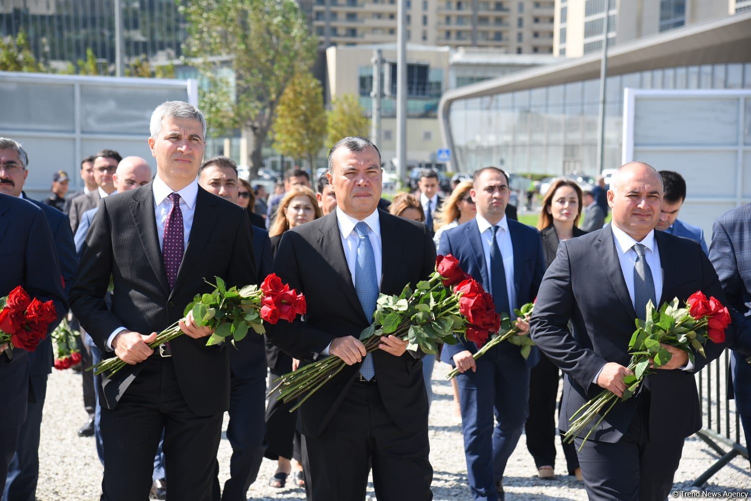 State and public figures of Azerbaijan continue to visit Victory Park (PHOTO)