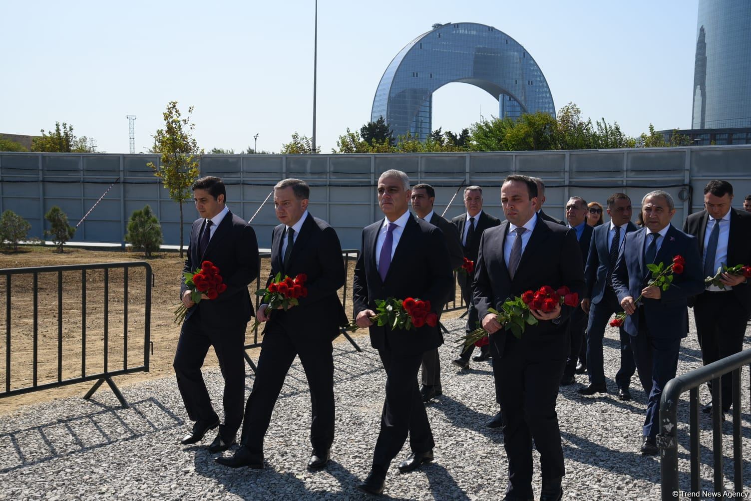 State and public figures of Azerbaijan continue to visit Victory Park (PHOTO)