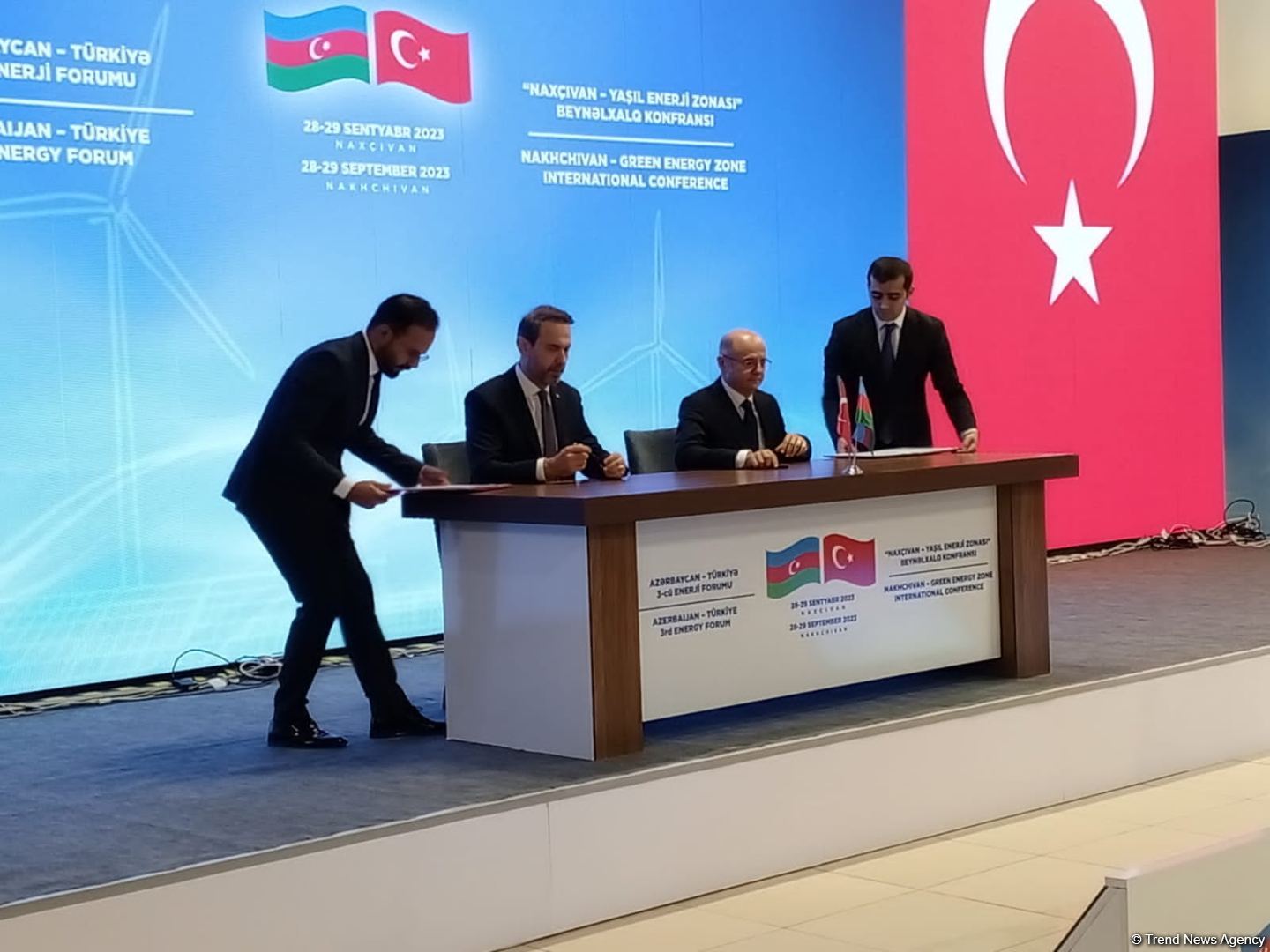 Azerbaijan, Türkiye sign protocol of III Energy Forum in Nakhchivan (PHOTO)