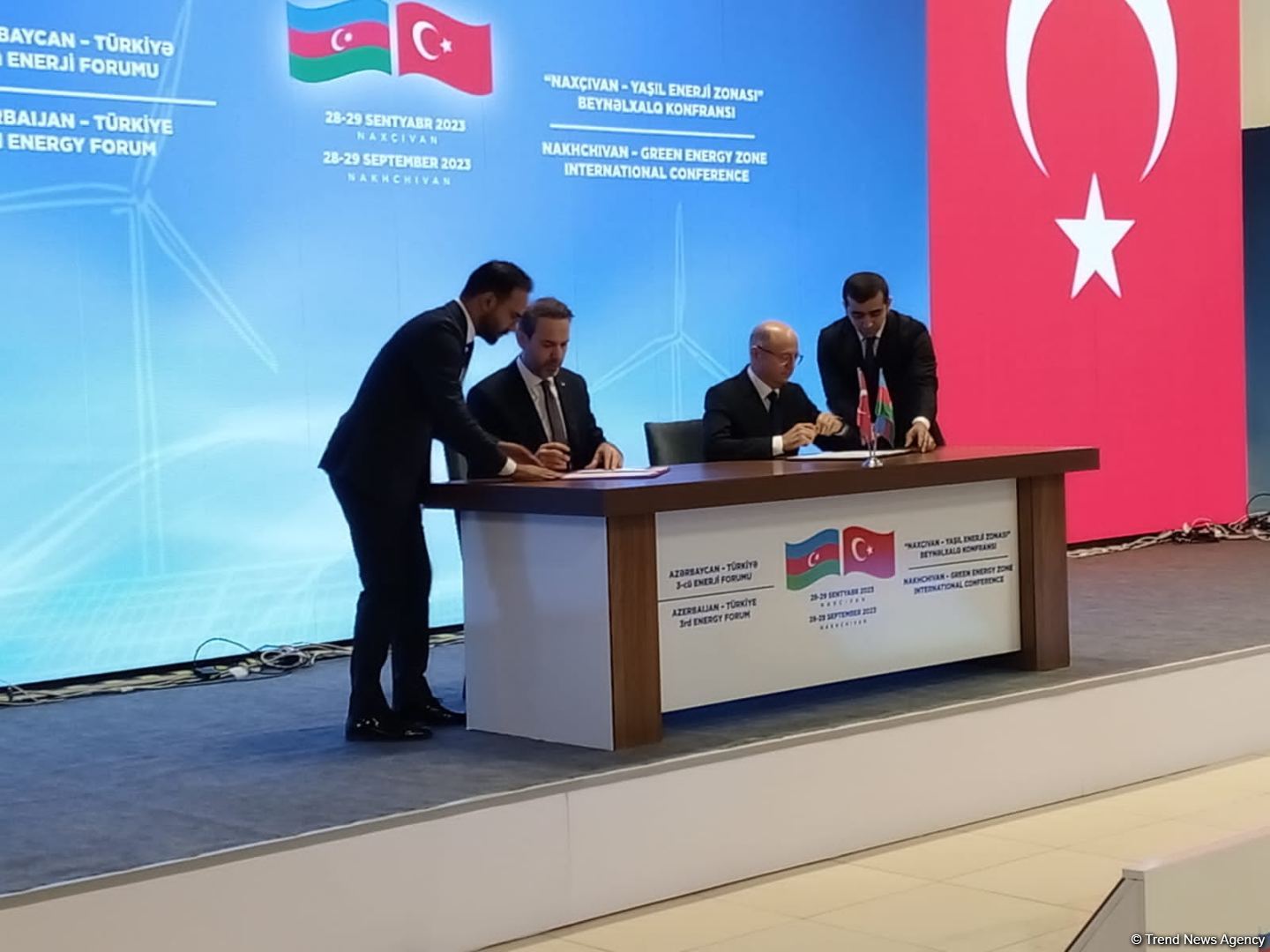 Azerbaijan, Türkiye sign protocol of III Energy Forum in Nakhchivan (PHOTO)