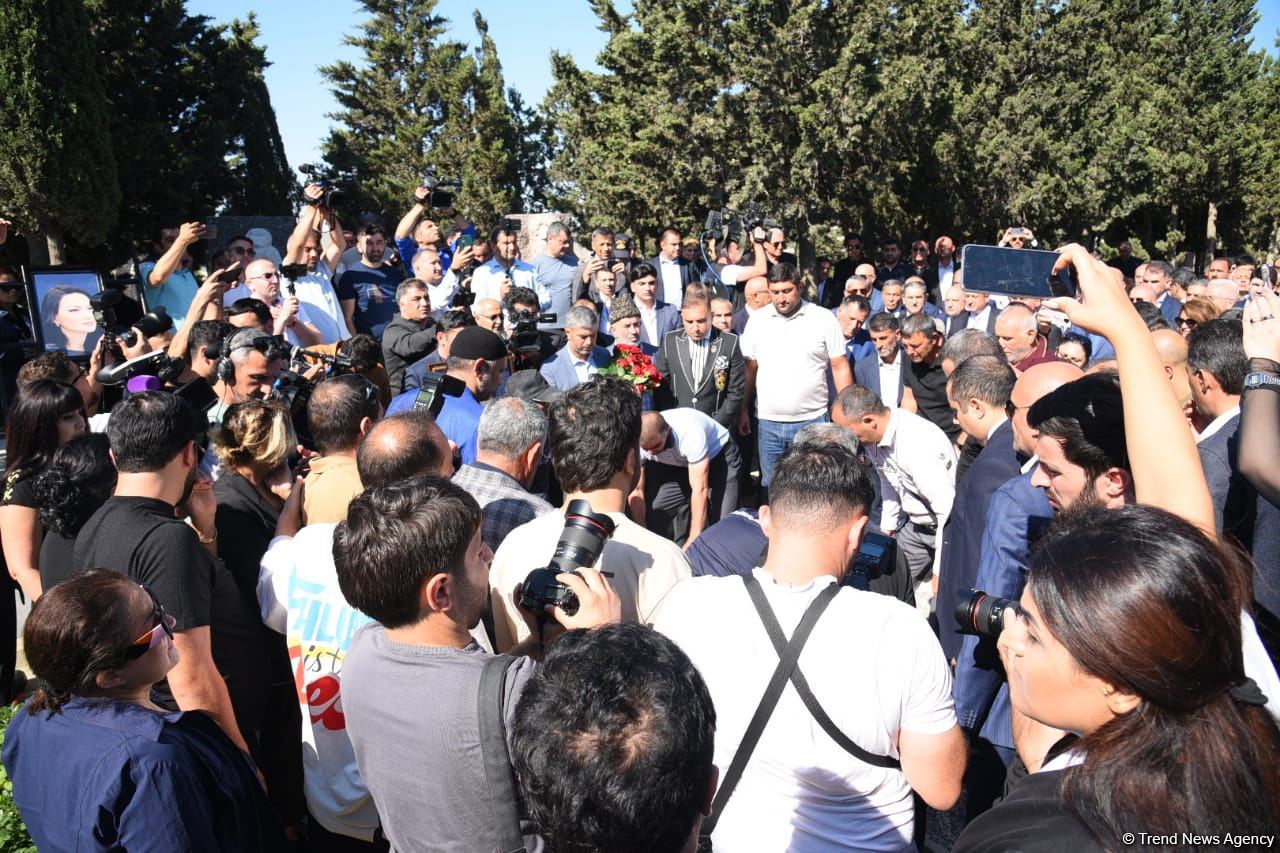 Funeral of Azerbaijani MP ends (PHOTO/VIDEO)