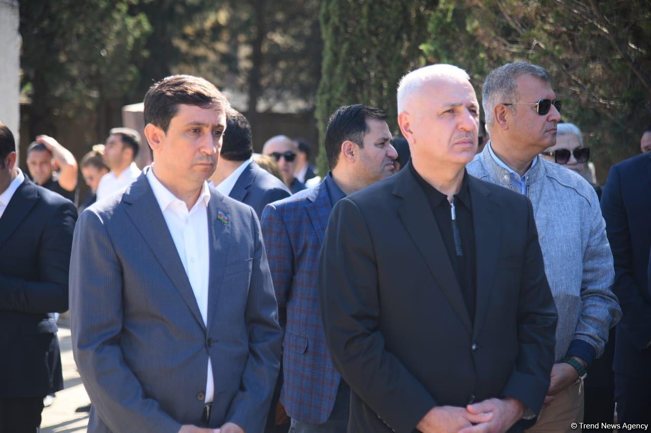 Funeral of Azerbaijani MP ends (PHOTO/VIDEO)
