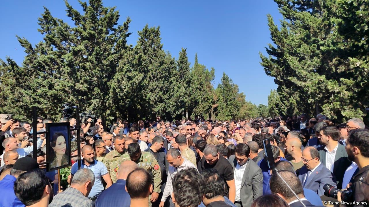 Funeral of Azerbaijani MP ends (PHOTO/VIDEO)