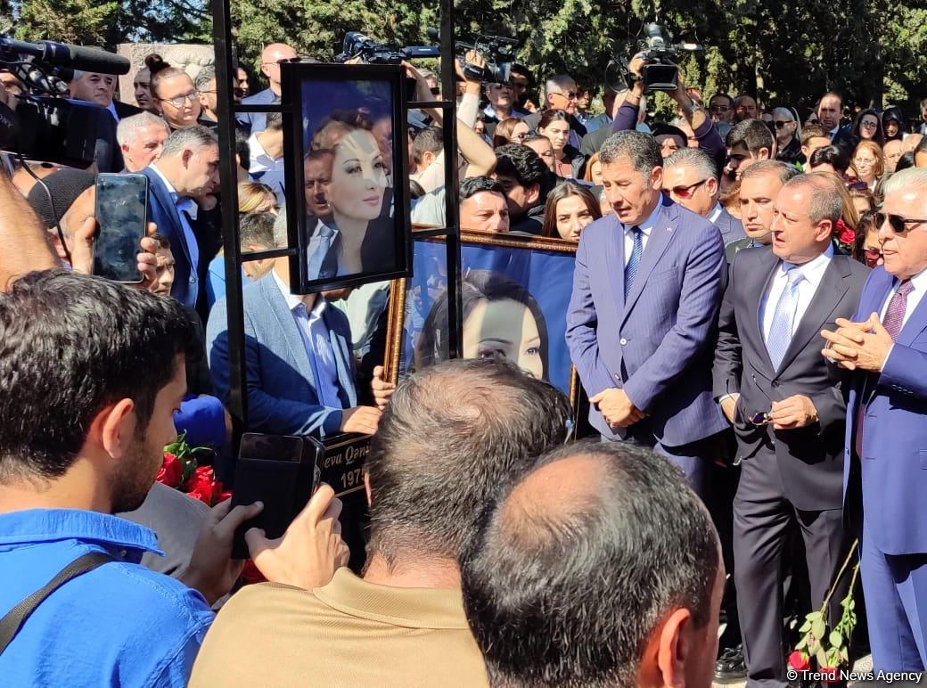 Funeral of Azerbaijani MP ends (PHOTO/VIDEO)