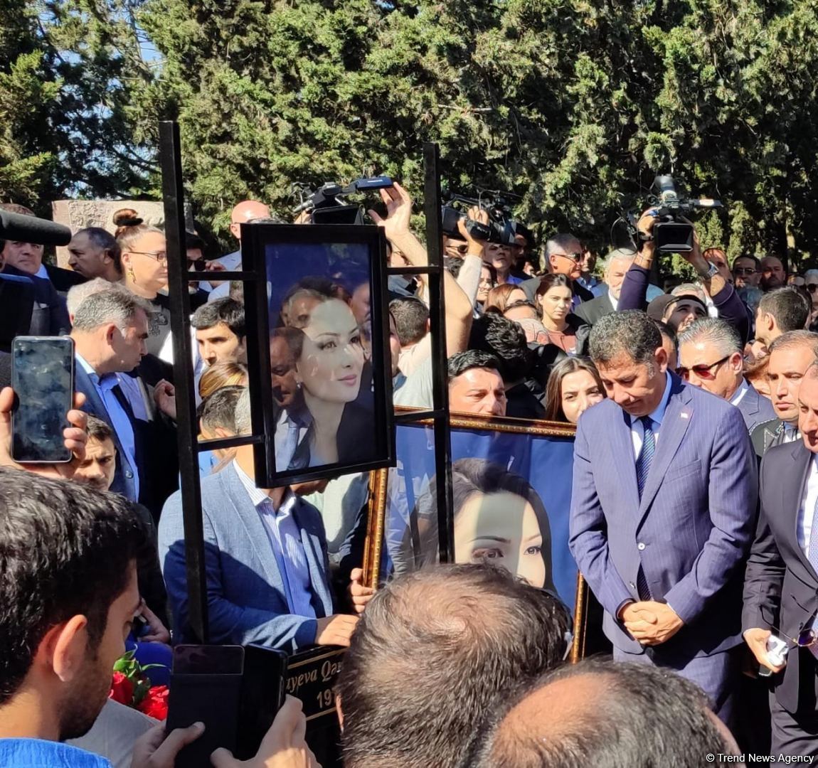 Funeral of Azerbaijani MP ends (PHOTO/VIDEO)
