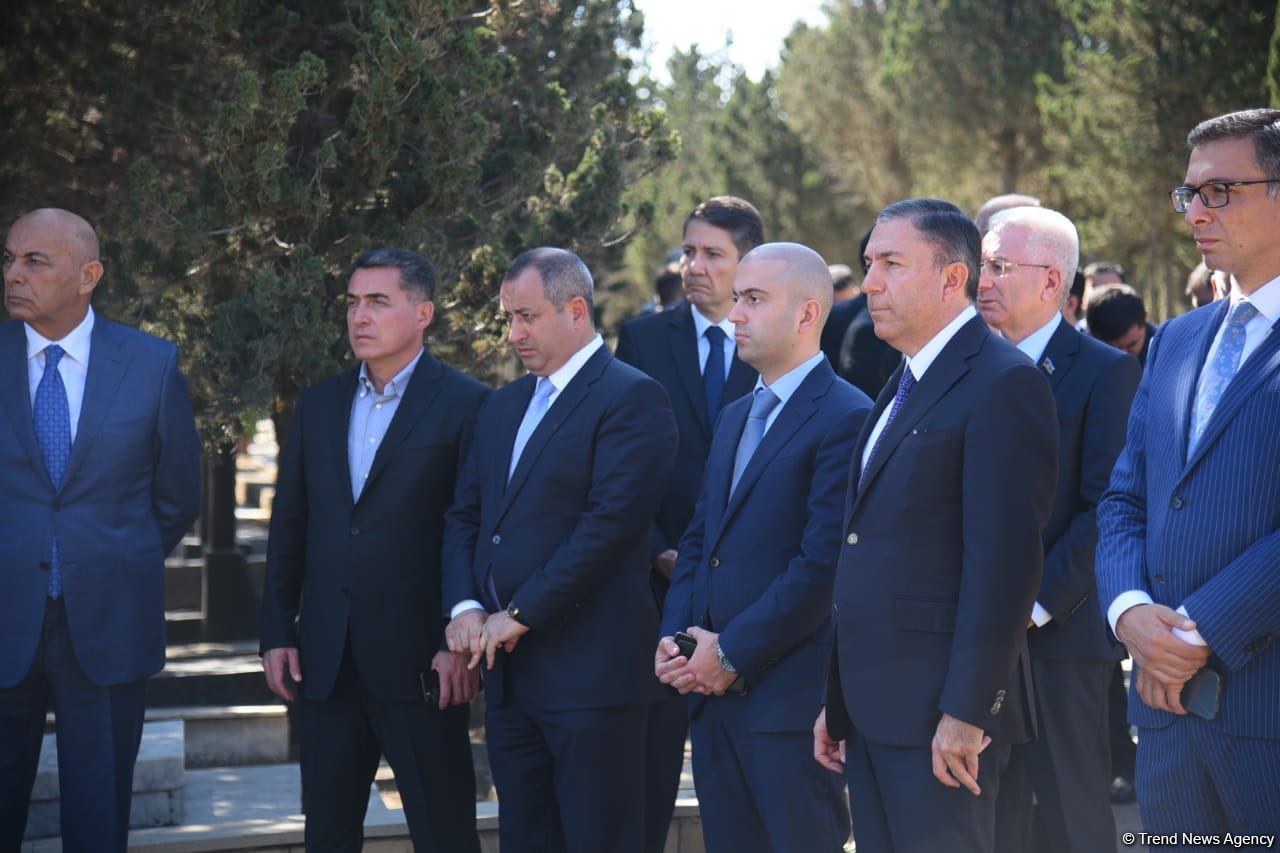 Funeral of Azerbaijani MP ends (PHOTO/VIDEO)