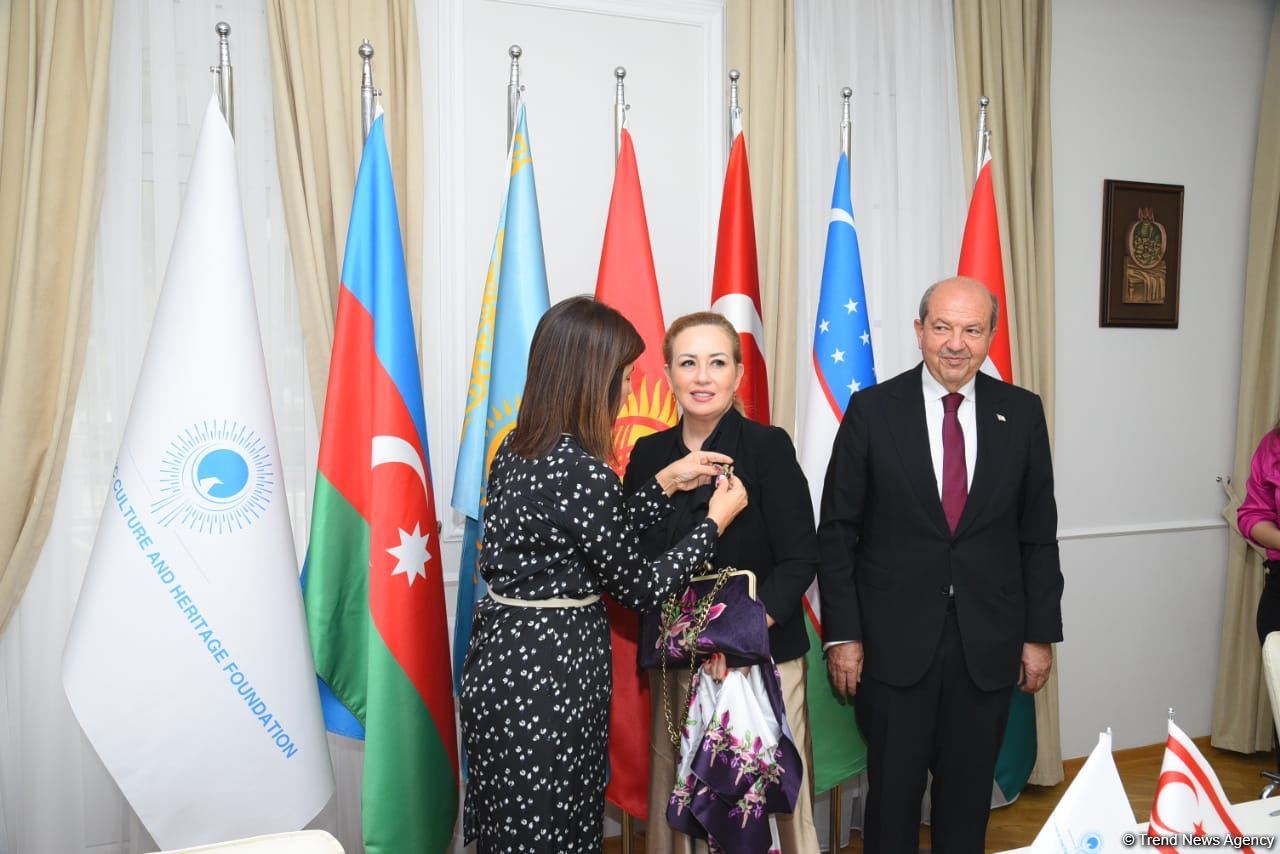 President of Northern Cyprus visits International Turkic Culture and Heritage Foundation (PHOTO)