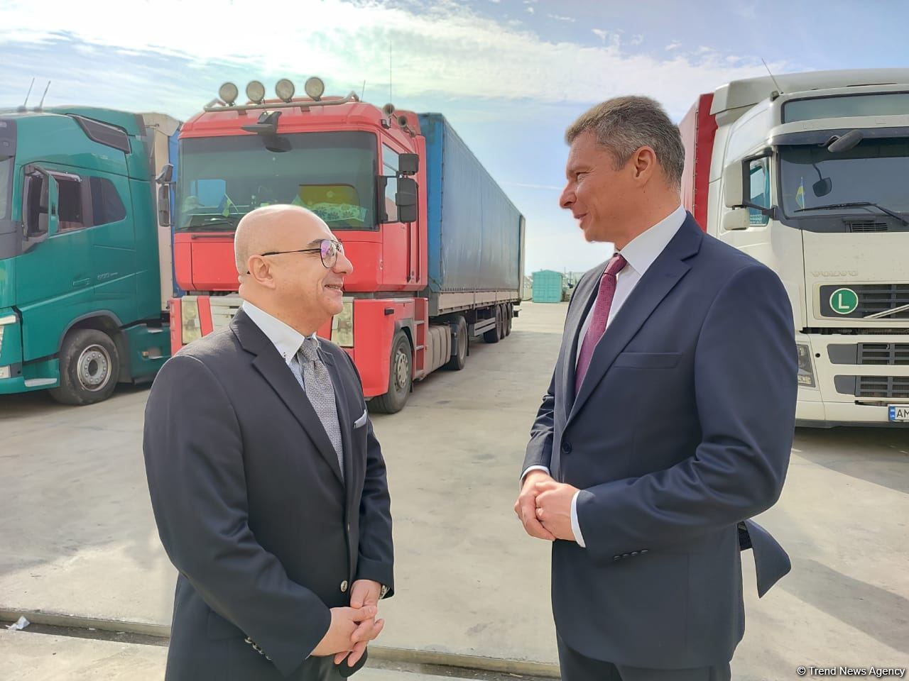 Azerbaijan sending another humanitarian aid to Ukraine (PHOTO/VIDEO)