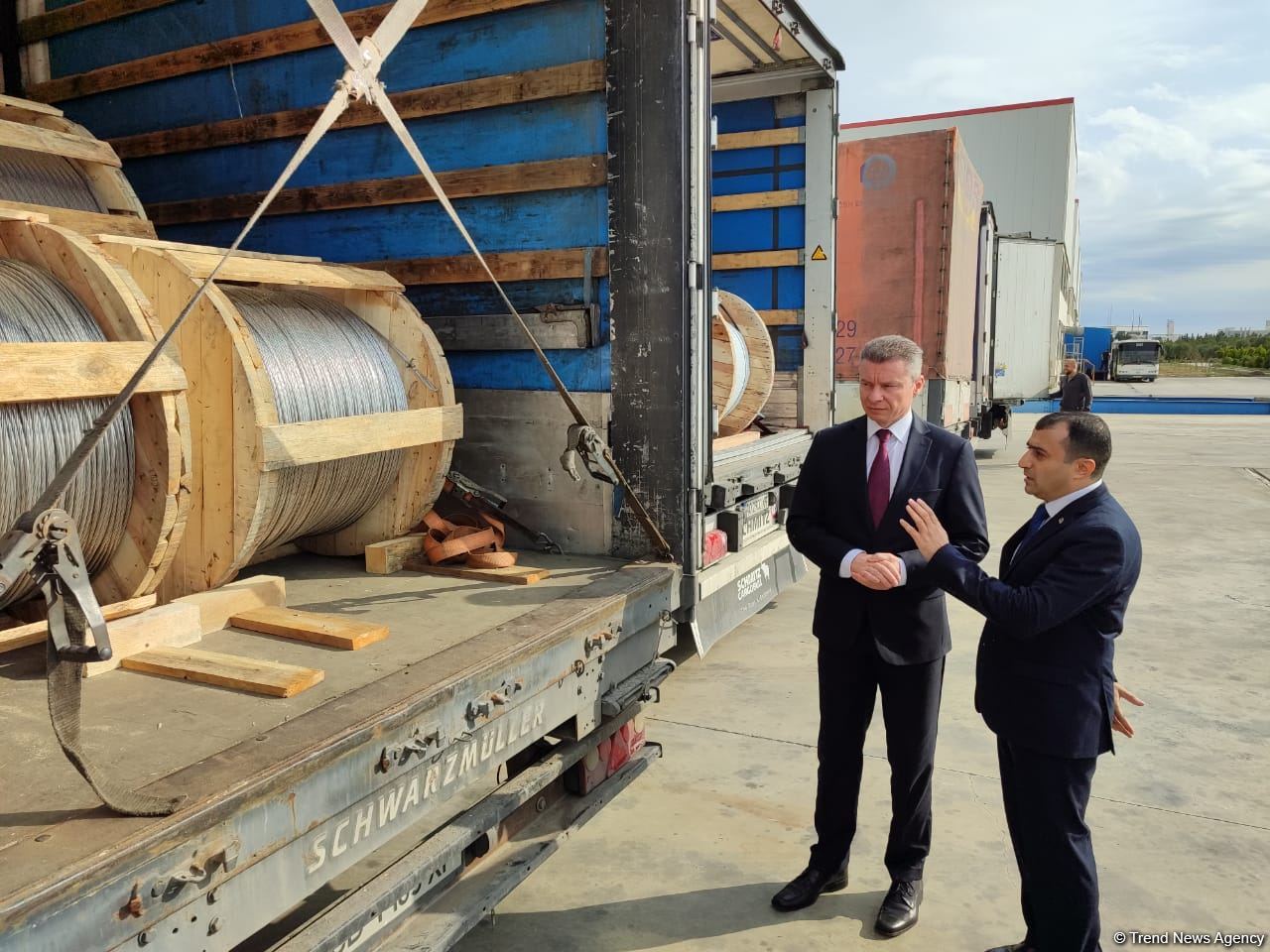 Azerbaijan sending another humanitarian aid to Ukraine (PHOTO/VIDEO)
