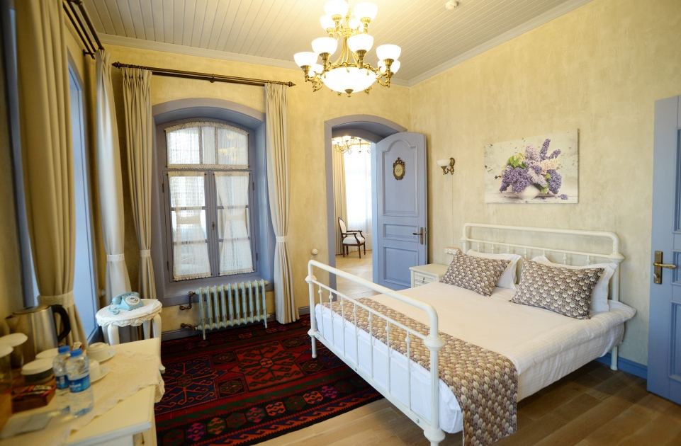 President Ilham Aliyev, First Lady Mehriban Aliyeva attend opening of Yasaman Hotel in Shusha (PHOTO)
