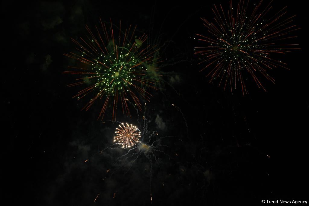 Baku hosts fireworks display on Victory Day occasion (PHOTO/VIDEO)