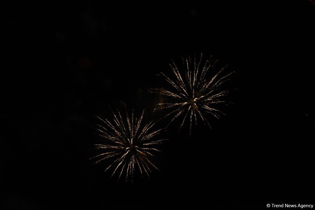 Baku hosts fireworks display on Victory Day occasion (PHOTO/VIDEO)
