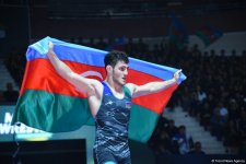 Azerbaijani wrestlers claim five more world medals in Baku (PHOTO)