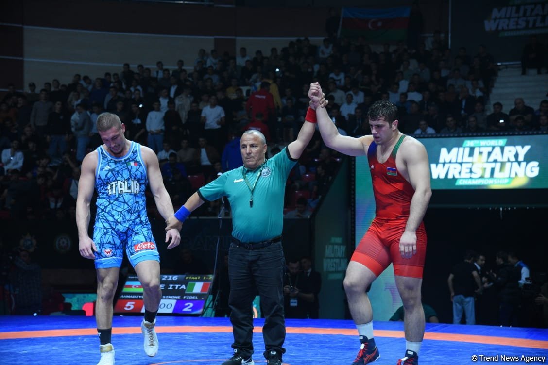 Azerbaijani wrestlers claim five more world medals in Baku (PHOTO)