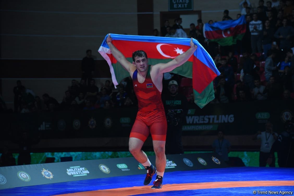 Azerbaijani wrestlers claim five more world medals in Baku (PHOTO)