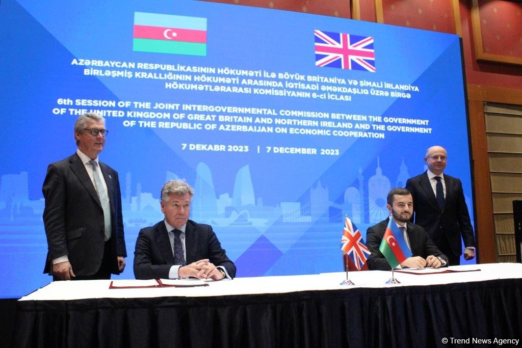 Azerbaijan, UK sign protocol of joint commission on economic cooperation (PHOTO)