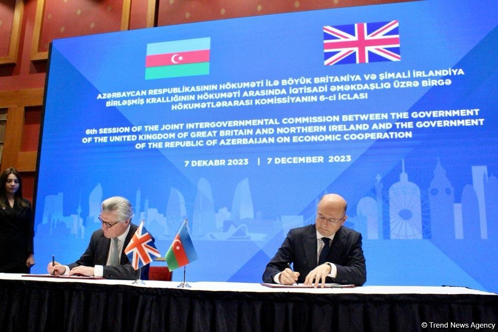 Azerbaijan, UK sign protocol of joint commission on economic cooperation (PHOTO)