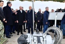 President Ilham Aliyev, President Aleksandar Vučić view military equipment and facilities (PHOTO)