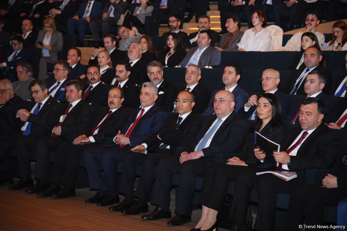 Baku hosts Azerbaijani-Turkish investment forum (PHOTO)