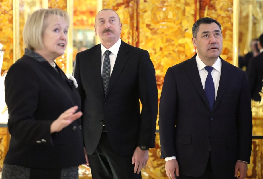 President Ilham Aliyev visits Catherine Palace in St. Petersburg (PHOTO/VIDEO)