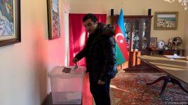 Azerbaijanis from various states head to Washington to vote in presidential poll (PHOTO)