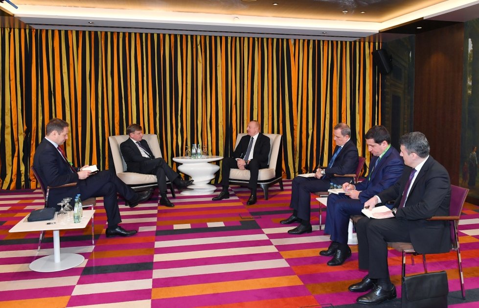 President Ilham Aliyev meets with Deputy Chairman of CDU/CSU parliamentary group of German Bundestag (PHOTO/VIDEO)