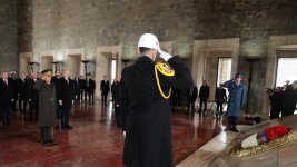 President Ilham Aliyev visits Ataturk’s mausoleum in Ankara (PHOTO/VIDEO)