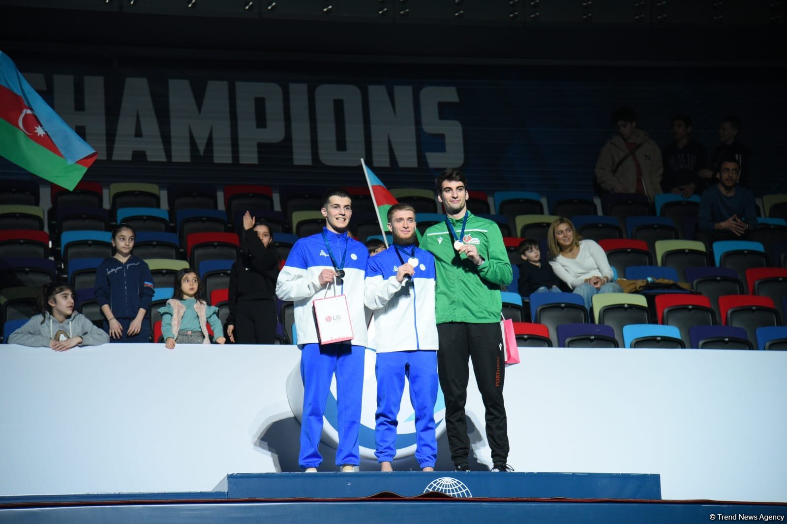 World Cup in Baku: winners of tumbling program receive awards (PHOTO)