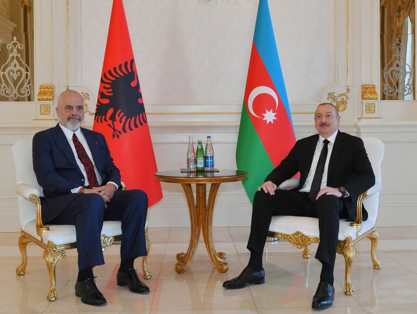President Ilham Aliyev, Albanian PM hold one-on-one meeting (PHOTO/VIDEO)