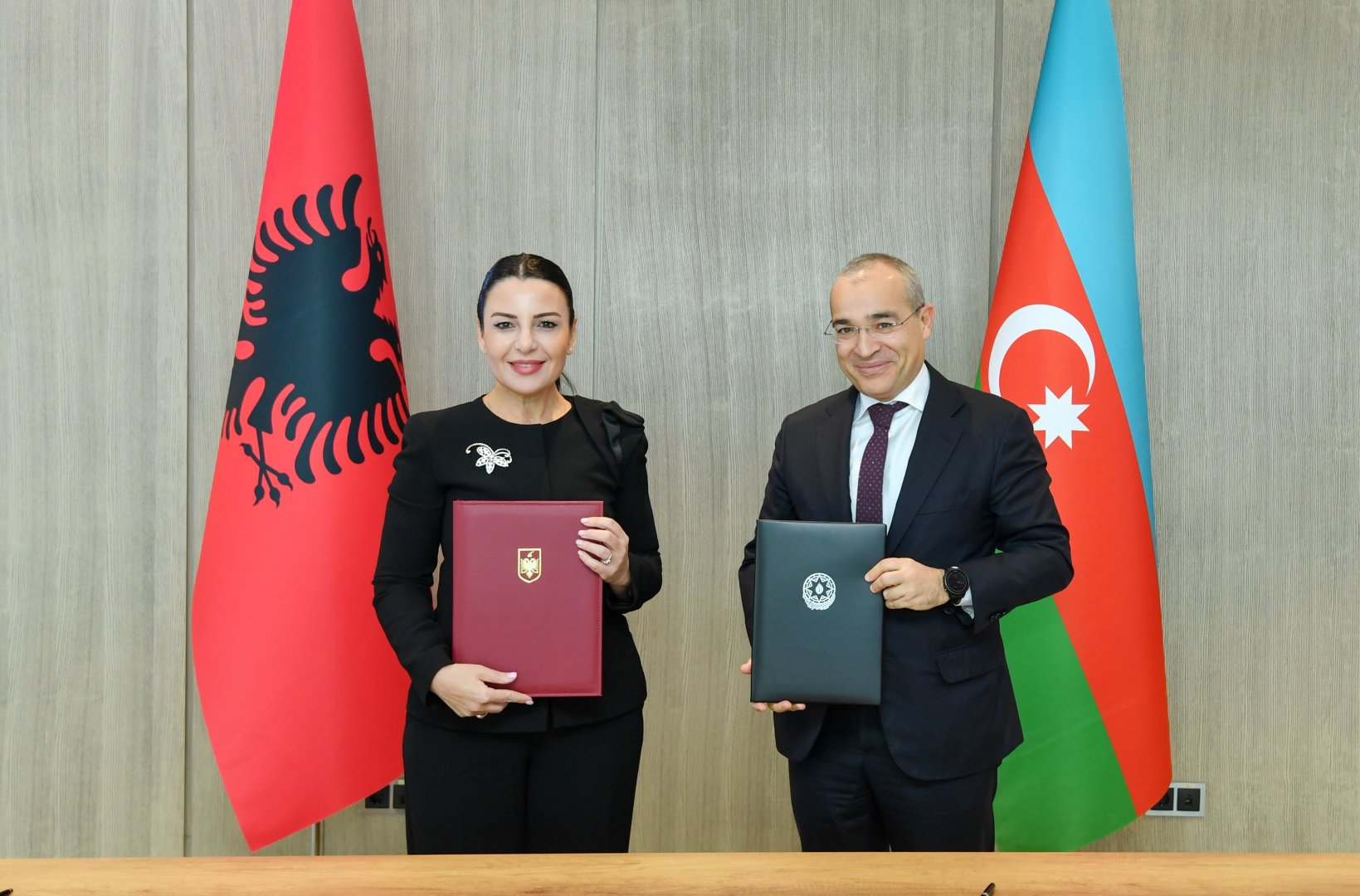 Azerbaijan and Albania sign economic co-op agreement (PHOTO) (UPDATED)