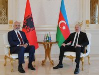 President Ilham Aliyev, Albanian PM hold one-on-one meeting (PHOTO/VIDEO)