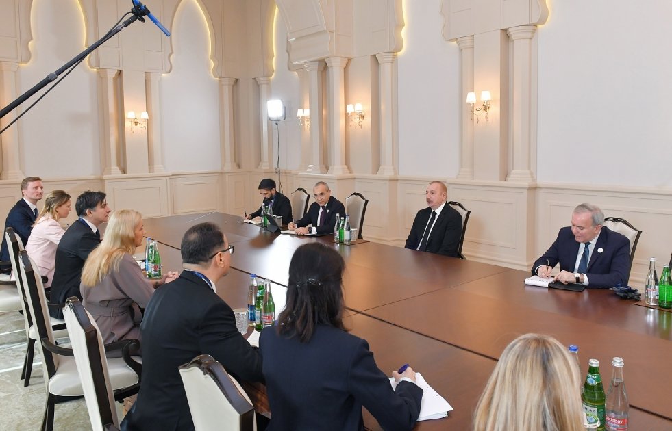 President Ilham Aliyev receives EU Commissioner for Energy (PHOTO/VIDEO)
