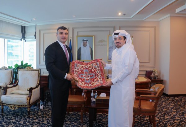 Azerbaijan, Qatar mull enhancing securities market (PHOTO)