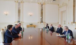 President Ilham Aliyev receives new CEO of bp (PHOTO/VIDEO)