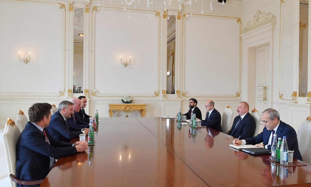 President Ilham Aliyev receives new CEO of bp (PHOTO/VIDEO)