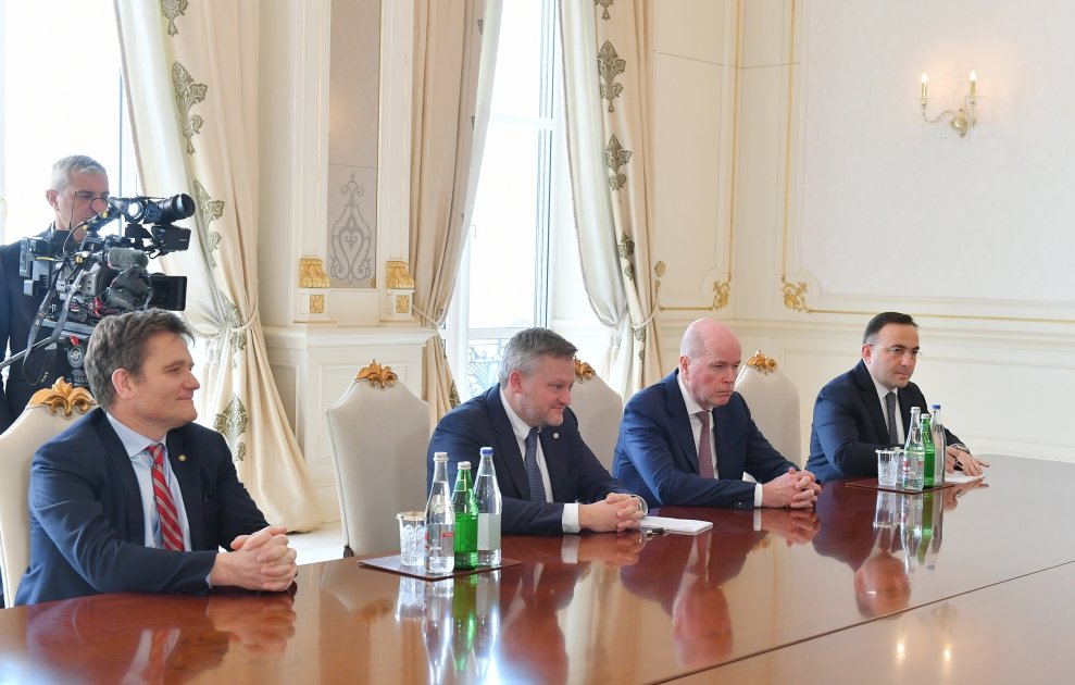 President Ilham Aliyev receives new CEO of bp (PHOTO/VIDEO)