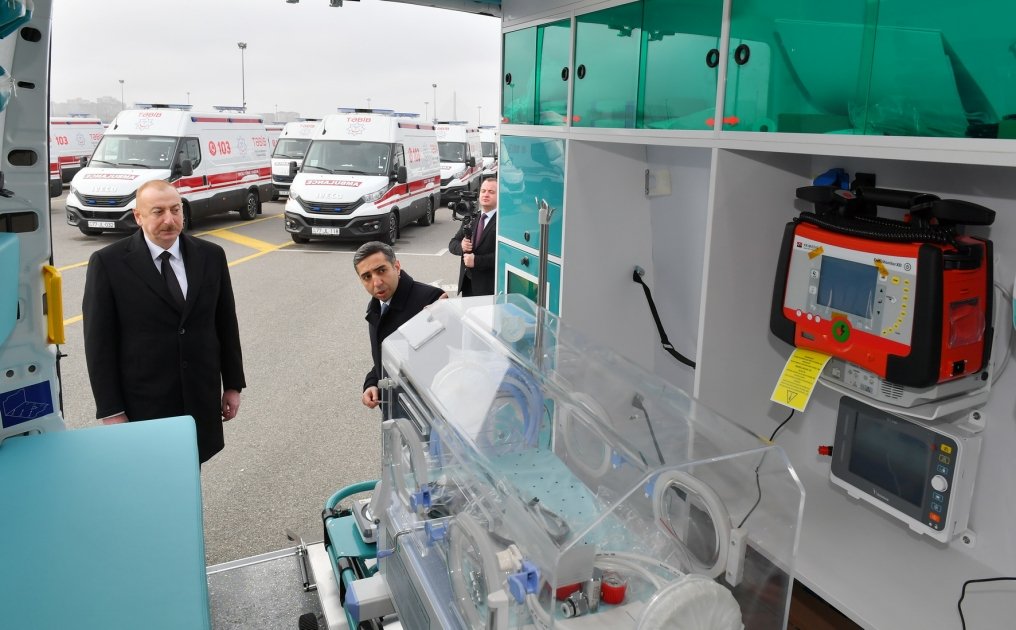 President Ilham Aliyev views newly acquired modern ambulances (VIDEO/PHOTO)
