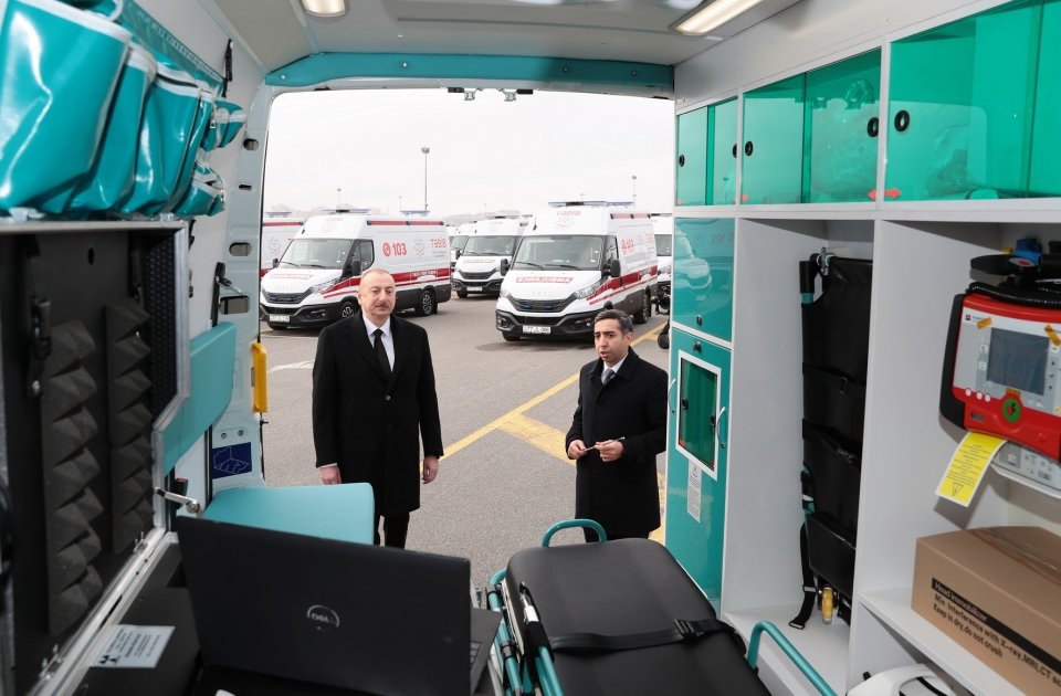 President Ilham Aliyev views newly acquired modern ambulances (VIDEO/PHOTO)