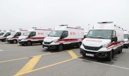 President Ilham Aliyev views newly acquired modern ambulances (VIDEO/PHOTO)