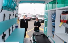 President Ilham Aliyev views newly acquired modern ambulances (VIDEO/PHOTO)