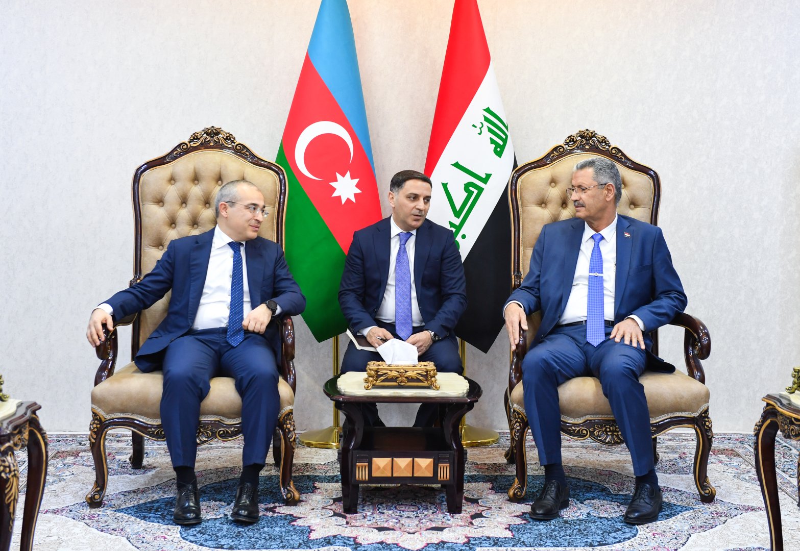 Azerbaijan, Iraq discuss prospects for development of multi-vector cooperation (PHOTO)