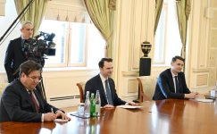 President Ilham Aliyev receives Romania’s Minister of Energy (PHOTO/VIDEO)