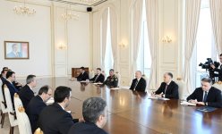 President Ilham Aliyev receives Turkish delegation led by President of Secretariat of Defense Industries (PHOTO)