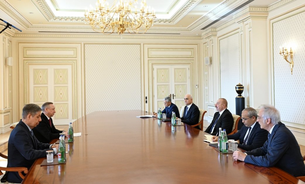 President Ilham Aliyev receives Saint Petersburg Governor (PHOTO/VIDEO)