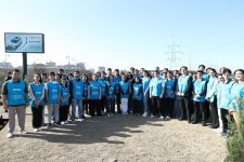 Tree planting action passes in Nizami district of Baku with participation of Vice President of Heydar Aliyev Foundation Leyla Aliyeva (PHOTO)