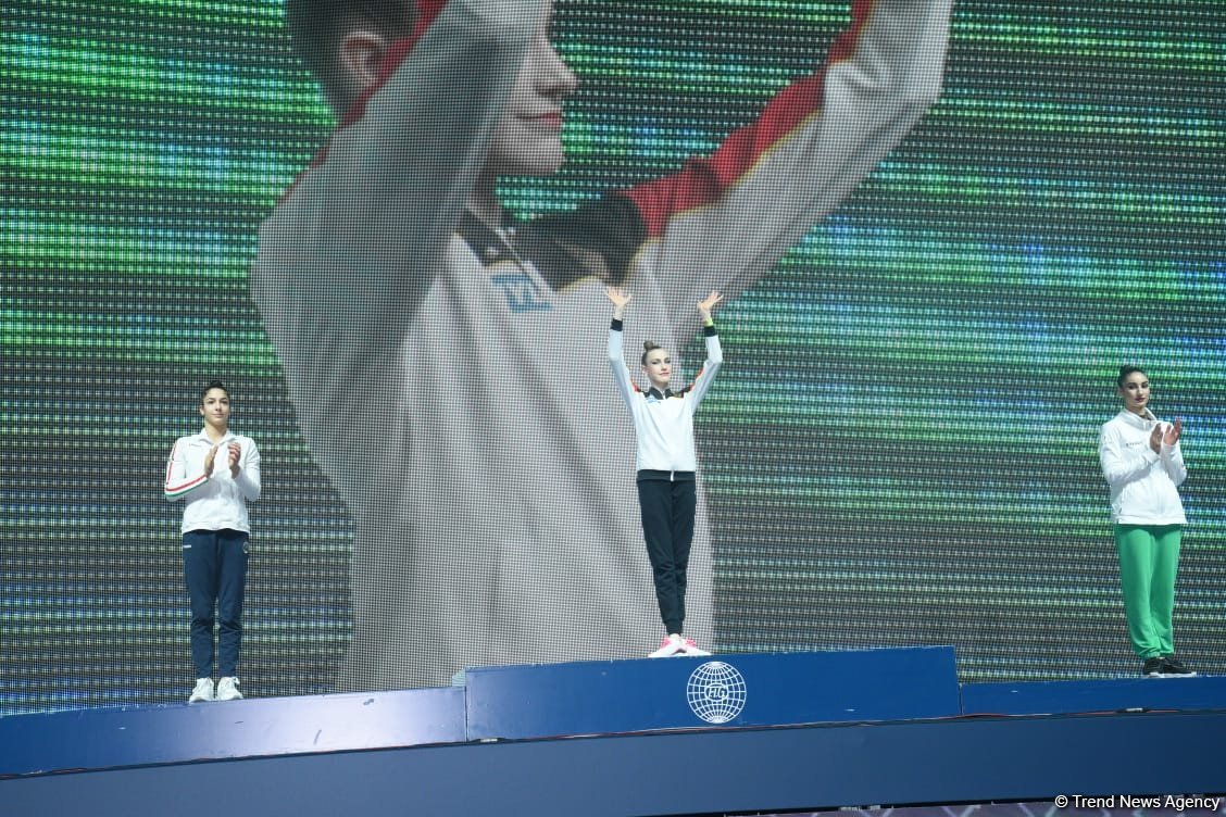 Baku hosts awarding ceremony for Rhythmic Gymnastics World Cup winners (PHOTO)