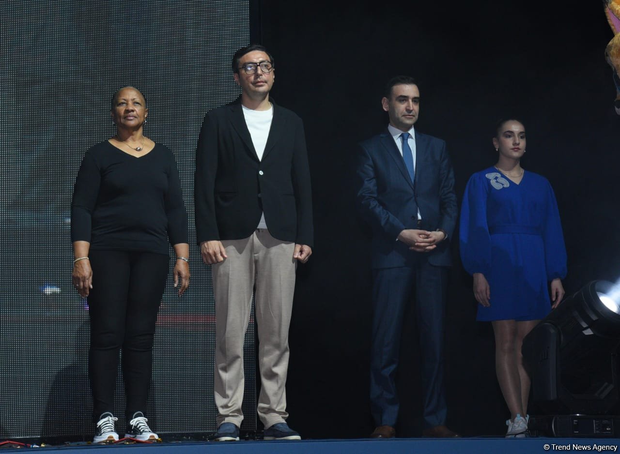 Baku hosts awarding ceremony for Rhythmic Gymnastics World Cup winners (PHOTO)