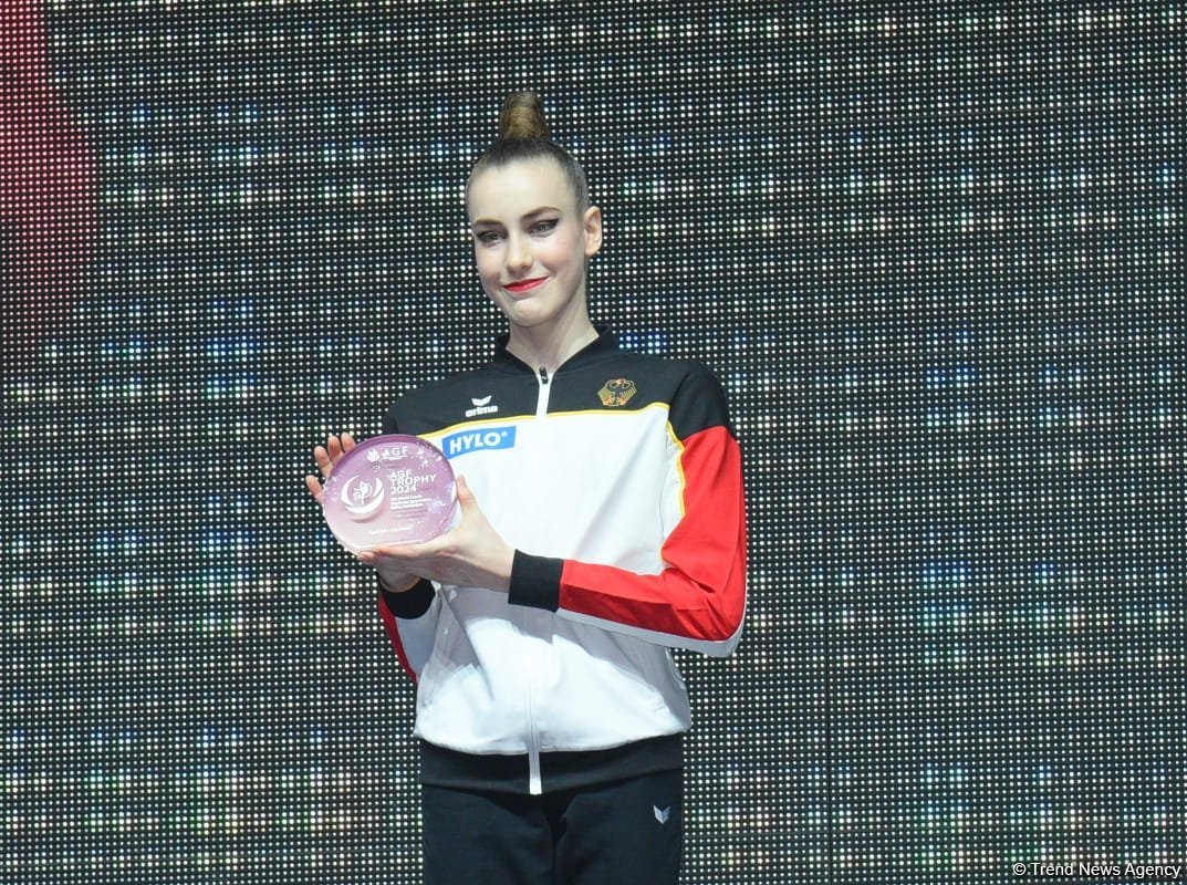 Baku hosts awarding ceremony for Rhythmic Gymnastics World Cup winners (PHOTO)
