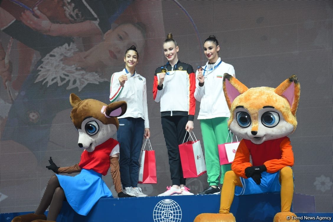 Baku hosts awarding ceremony for Rhythmic Gymnastics World Cup winners (PHOTO)