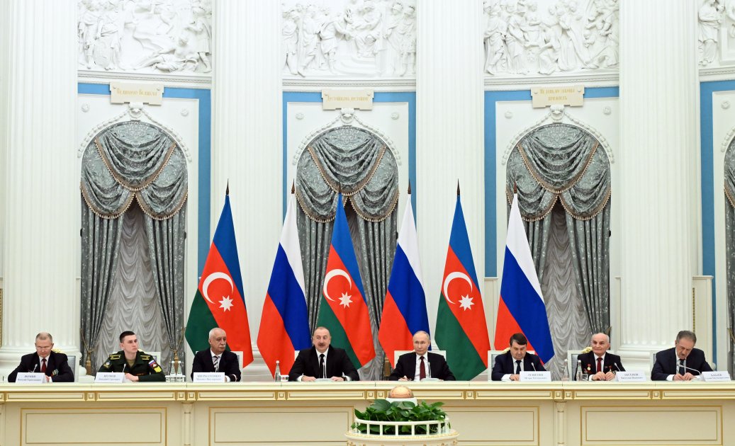 Meeting of President Ilham Aliyev, President Vladimir Putin with Baikal-Amur Mainline veterans was held in Moscow (PHOTO/VIDEO)